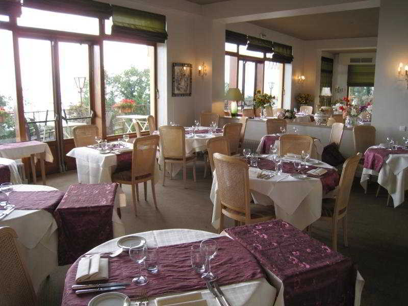 Alexain Hotel Restaurant & Wellness - Colmar Ouest Trois-Épis Ресторант снимка